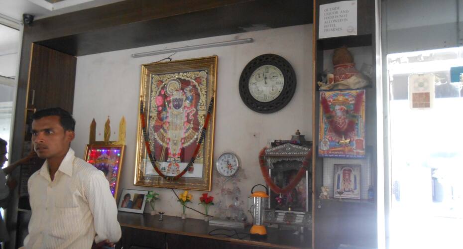Hotel Signature Bar & Restaurant, Dungarpur 4